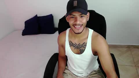 instagram damiannreed. online show from 02/17/26, 02:52