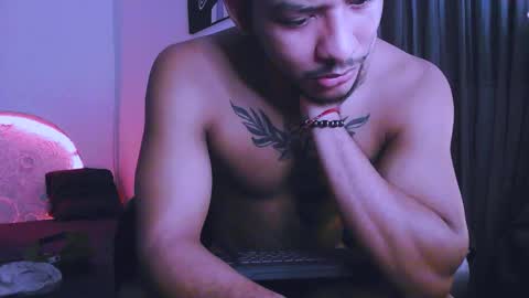 instagram damiannreed. online show from 03/11/26, 10:21