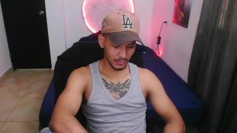 Snapshot of damiann_rees chatting on 04/27/26, 02:37 instagram damiannreed. online show from 04/27/26, 02:37