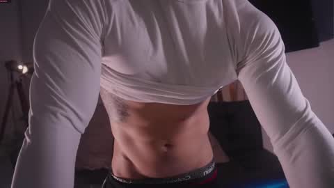 insta damn8   --------  online show from 11/07/25, 11:49