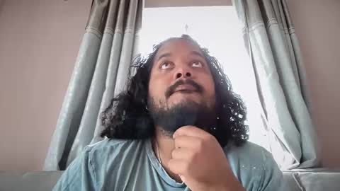 Snapshot of damien0715 chatting on 11/11/25, 12:38 Dams Evans online show from 11/11/25, 12:38