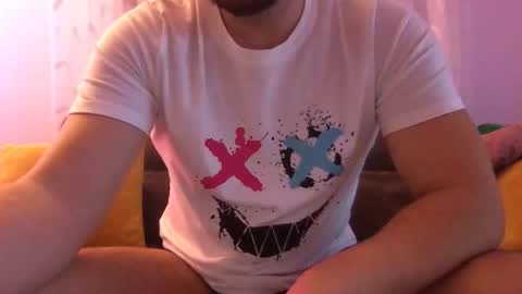 Snapshot of damirkapic chatting on 11/23/25, 04:01 dream online show from 11/23/25, 04:01