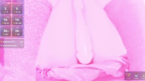 Snapshot of dammmtry chatting on 05/09/26, 01:33 Sophie online show from 05/09/26, 01:33