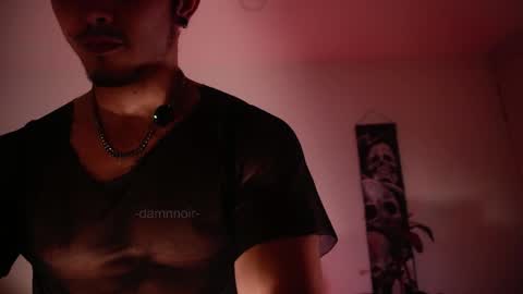Snapshot of damnnoir chatting on 04/16/26, 12:00 insta damn8 --- ----- online show from 04/16/26, 12:00