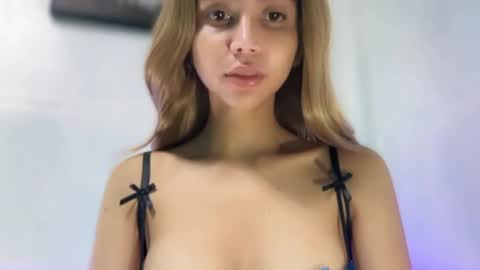 Snapshot of damnperfectxx chatting on 03/31/26, 11:10 damnperfectxx online show from 03/31/26, 11:10