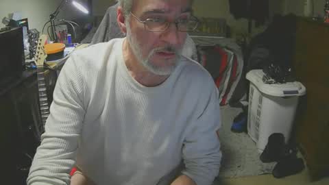 Snapshot of dan137111 chatting on 03/25/26, 10:43 dan137111 online show from 03/25/26, 10:43