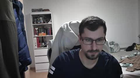 Snapshot of dan_the_man405 chatting on 12/15/24, 07:10 King Dan online show from 12/15/24, 07:10