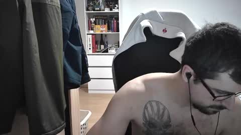 Snapshot of dan_the_man405 chatting on 01/07/25, 08:10 King Dan online show from 01/07/25, 08:10