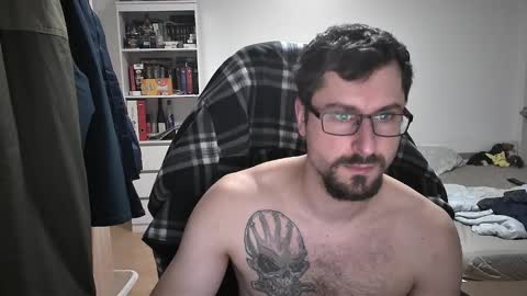 Snapshot of dan_the_man405 chatting on 01/13/25, 07:53 King Dan online show from 01/13/25, 07:53