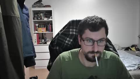 Snapshot of dan_the_man405 chatting on 01/15/25, 07:44 King Dan online show from 01/15/25, 07:44