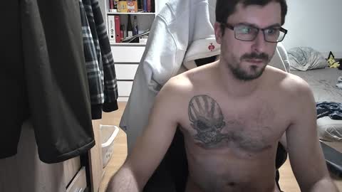 Snapshot of dan_the_man405 chatting on 01/30/25, 07:26 King Dan online show from 01/30/25, 07:26