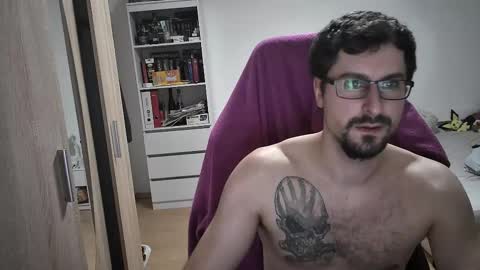 Snapshot of dan_the_man405 chatting on 02/16/25, 07:05 King Dan online show from 02/16/25, 07:05