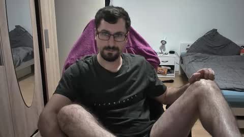 Snapshot of dan_the_man405 chatting on 09/18/25, 06:54 King Dan online show from 09/18/25, 06:54