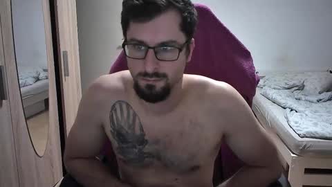 Snapshot of dan_the_man405 chatting on 10/06/25, 06:49 King Dan online show from 10/06/25, 06:49