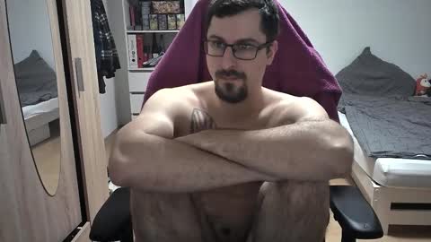 King Dan online show from 12/04/25, 07:44