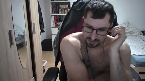 Snapshot of dan_the_man405 chatting on 01/31/26, 08:51 King Dan online show from 01/31/26, 08:51