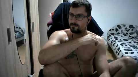 Snapshot of dan_the_man405 chatting on 07/26/26, 07:10 King Dan online show from 07/26/26, 07:10