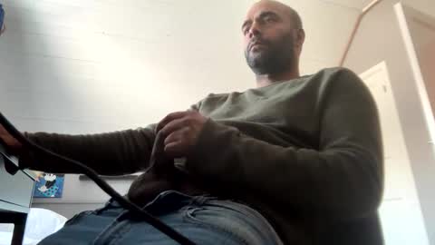 Snapshot of dan_the_man43 chatting on 01/06/26, 01:15 dan_the_man43 online show from 01/06/26, 01:15