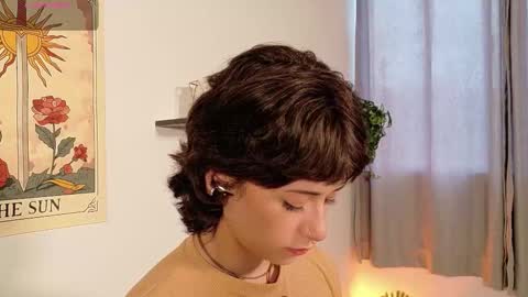 Bluemoon online show from 12/14/25, 08:02