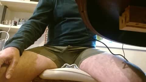 Snapshot of dan_va chatting on 02/10/26, 03:27 Dan online show from 02/10/26, 03:27