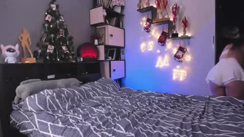 Dana online show from 12/18/25, 01:39