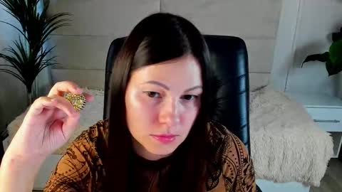 Dana Dom online show from 11/24/25, 07:30