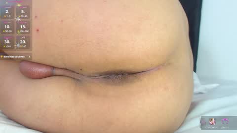 Snapshot of dana_moore_ chatting on 03/11/25, 01:56 danna online show from 03/11/25, 01:56