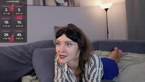 Snapshot of danaaddams chatting on 10/31/25, 07:48 danaaddams online show from 10/31/25, 07:48