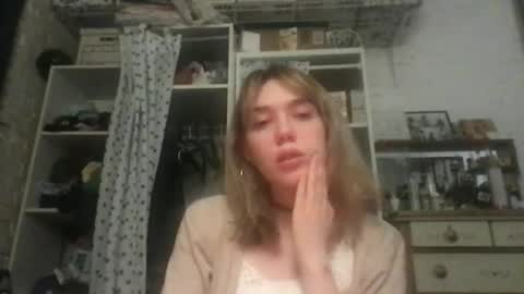 Snapshot of danceissexisbeauty2 chatting on 04/24/26, 07:55 Your submissive patient online show from 04/24/26, 07:55