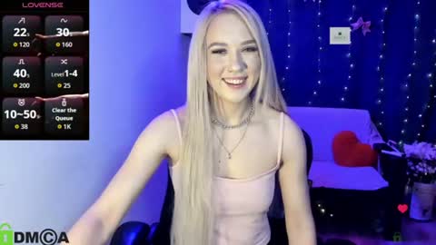dances_queen online show from 06/10/26, 07:07