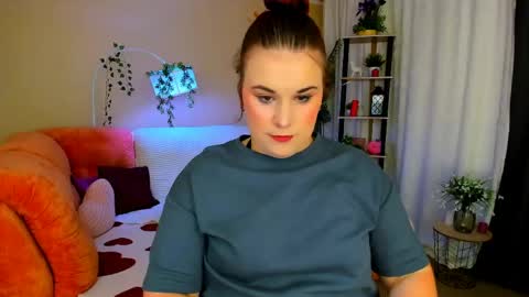 Snapshot of dancingsurprise chatting on 06/05/26, 03:13 Olivia online show from 06/05/26, 03:13