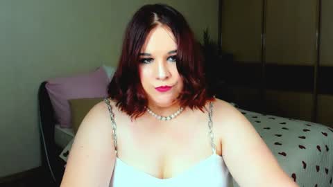Snapshot of dancingsurprise chatting on 06/24/26, 03:16 Olivia online show from 06/24/26, 03:16