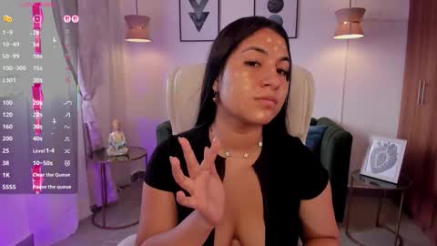 Dandara   online show from 10/25/25, 07:41