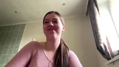 Snapshot of danelledimarino chatting on 06/02/26, 05:20 Jenny online show from 06/02/26, 05:20