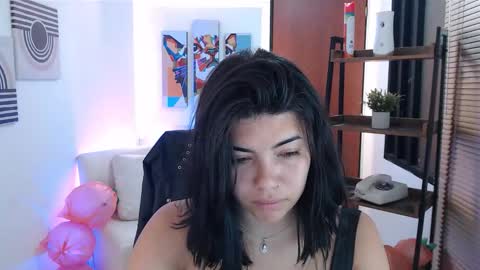 Veronica online show from 11/24/25, 11:21