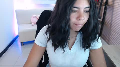 Veronica online show from 05/11/26, 11:38