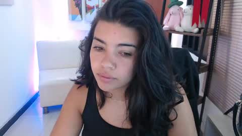 Veronica online show from 05/13/26, 11:51