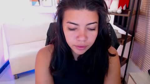 Veronica online show from 06/22/26, 11:51