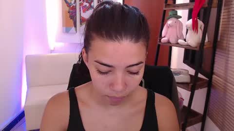 Veronica online show from 06/24/26, 11:53