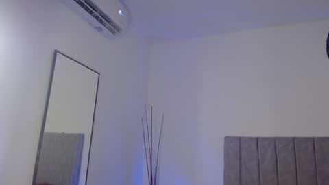 Snapshot of dangerouspassion777 chatting on 02/21/26, 10:22 Ela and Santi online show from 02/21/26, 10:22