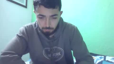 dani3l9905 online show from 11/30/25, 03:54