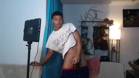 Snapshot of dani_brown19 chatting on 06/15/26, 01:19 dani_brown19 online show from 06/15/26, 01:19