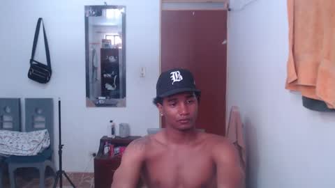 dani_browx online show from 12/14/25, 06:34