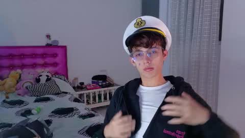 Snapshot of dani_dancer chatting on 03/04/26, 12:16 Dani Dancer online show from 03/04/26, 12:16