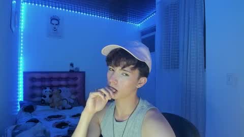 Snapshot of dani_dancer chatting on 03/17/26, 12:26 Dani Dancer online show from 03/17/26, 12:26