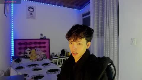 Snapshot of dani_dancer chatting on 03/18/26, 12:14 Dani Dancer online show from 03/18/26, 12:14