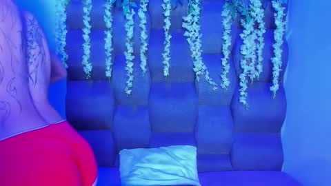 dani_dream online show from 04/29/26, 04:00