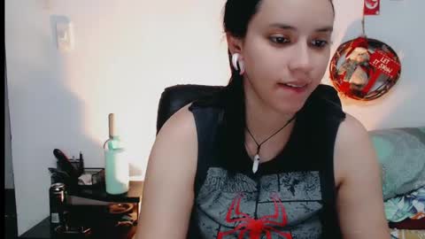 Snapshot of dani_jocelyn chatting on 12/18/24, 10:24 dani y jocelyn online show from 12/18/24, 10:24