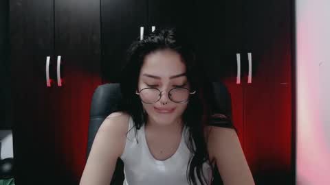 Snapshot of dani_jocelyn chatting on 02/06/25, 10:10 dani y jocelyn online show from 02/06/25, 10:10