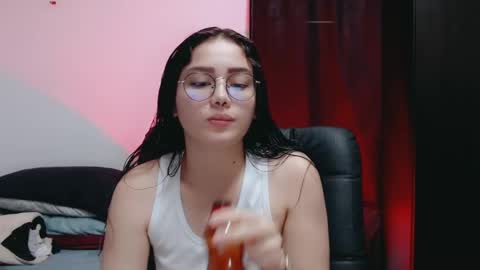 Snapshot of dani_jocelyn chatting on 02/17/25, 06:48 dani y jocelyn online show from 02/17/25, 06:48